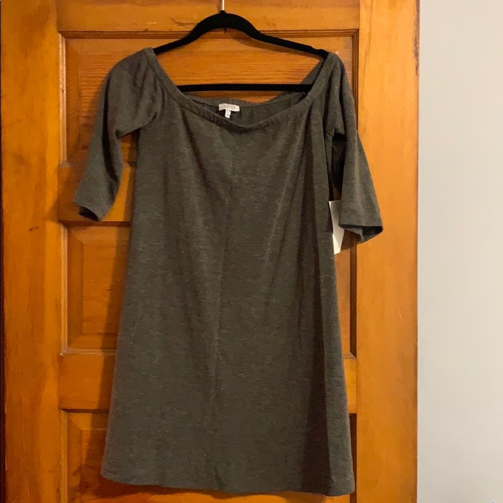 Tobi Off the shoulder dress